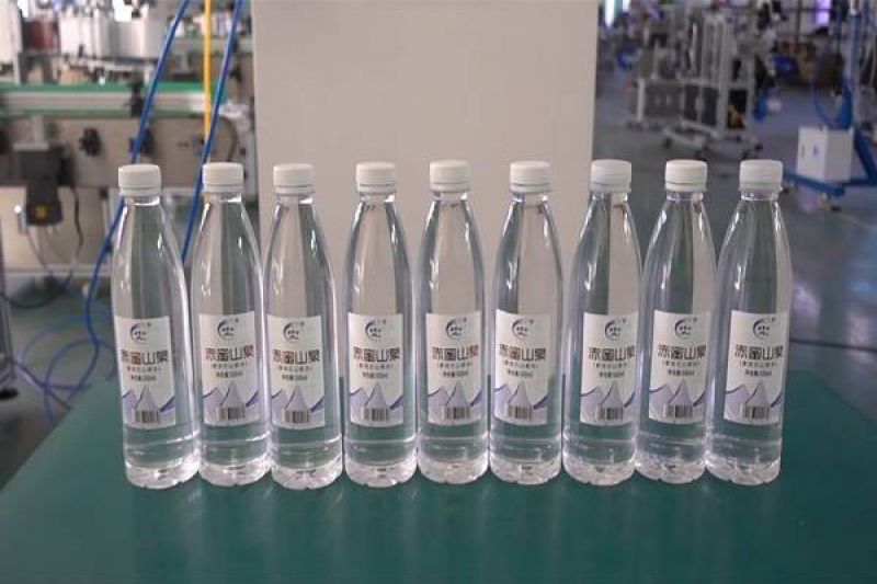 BK-902 全自动高速矿泉水贴标机